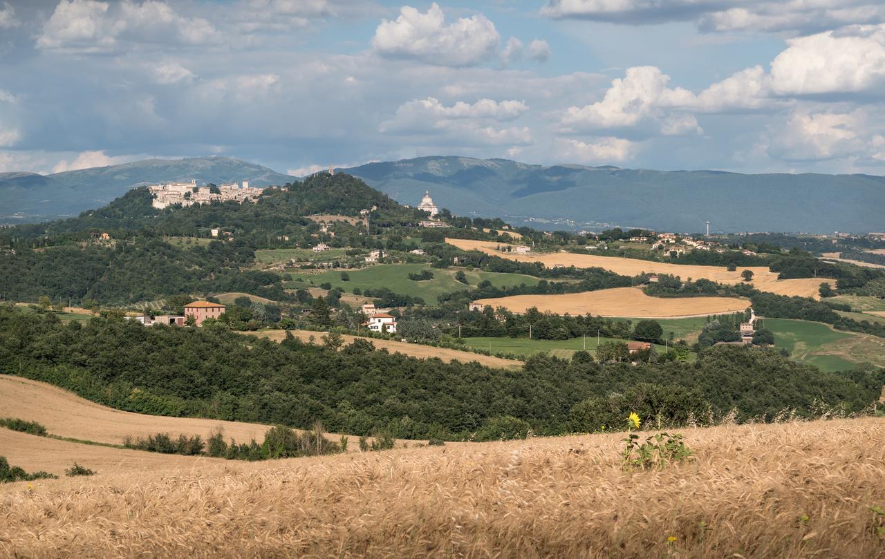 Borgo Bianchini Villa Todi Luaran gambar